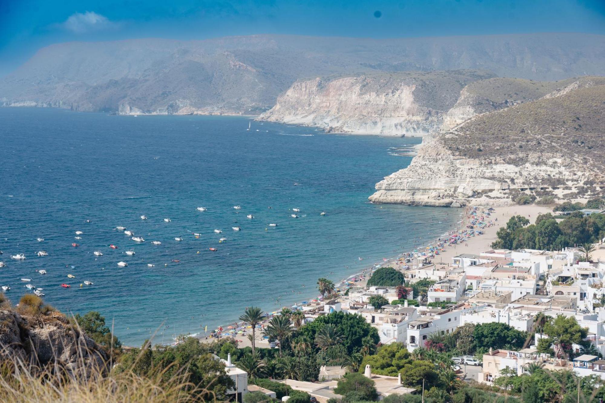 Complejo Turistico Los Bayiyos Agua Amarga  Esterno foto