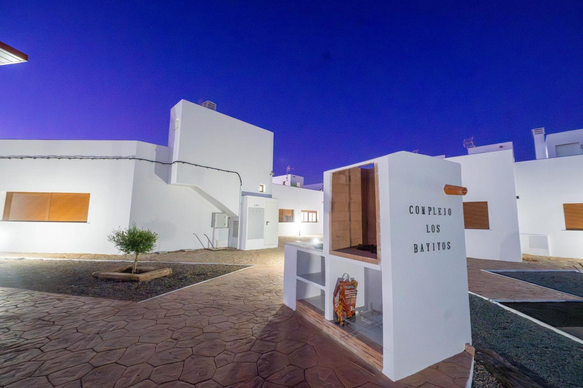 Complejo Turistico Los Bayiyos Agua Amarga  Esterno foto