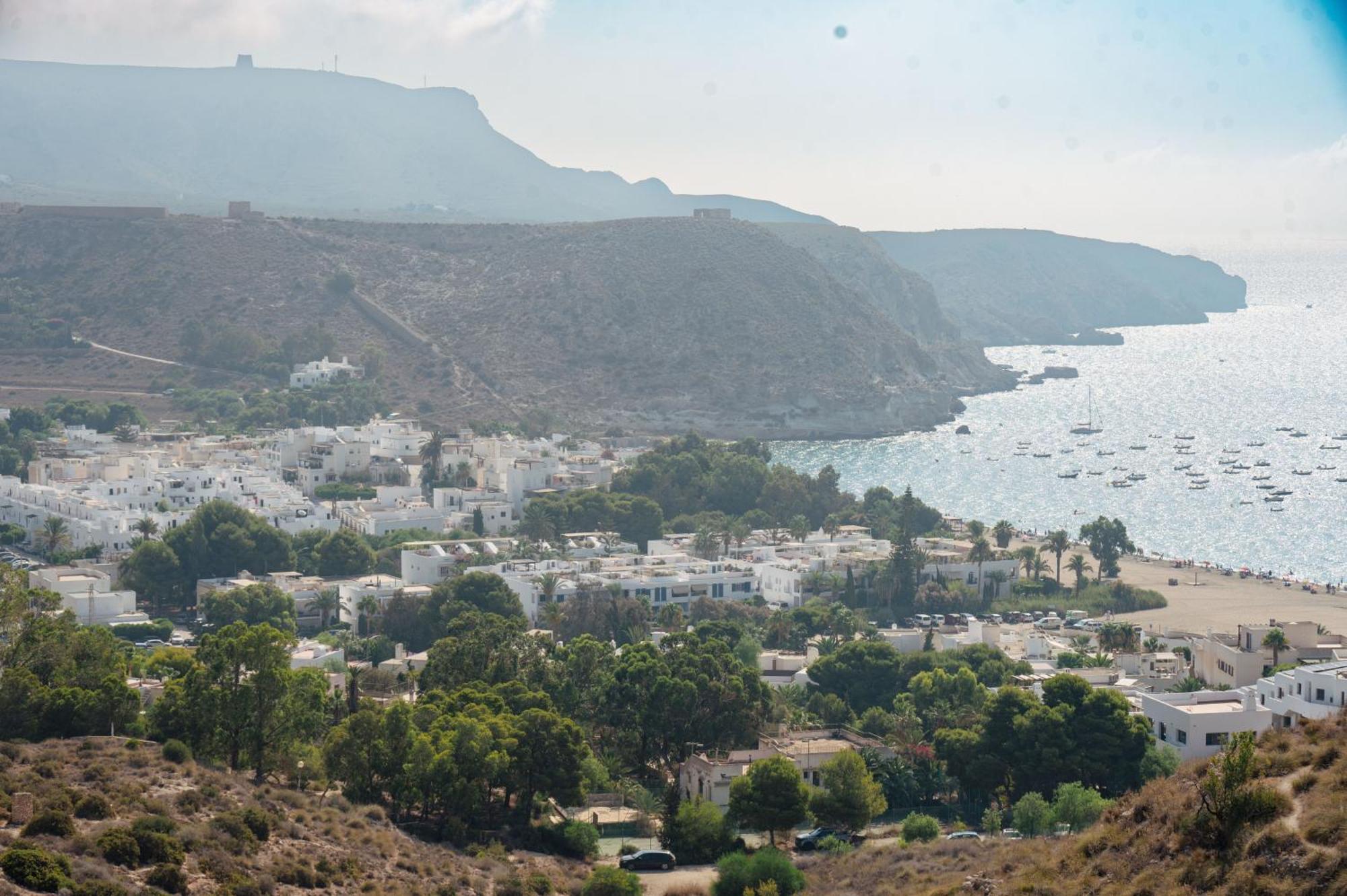 Complejo Turistico Los Bayiyos Agua Amarga  Esterno foto